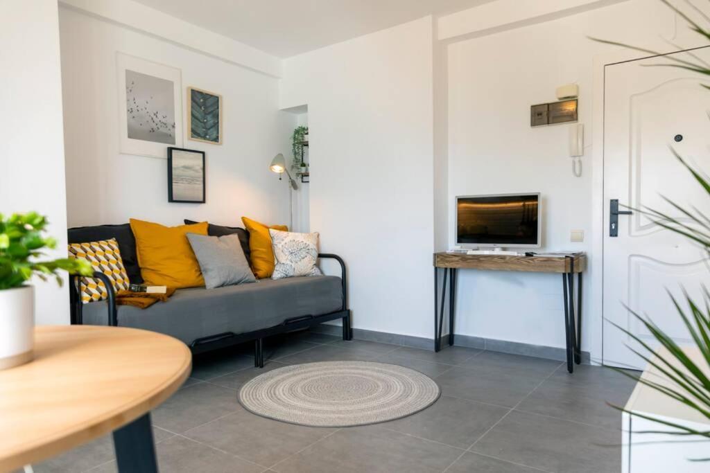 Beachfront Apartment Near Marbella Sitio de Calahonda Kültér fotó