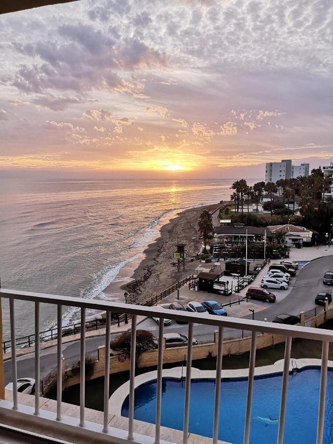 Beachfront Apartment Near Marbella Sitio de Calahonda Kültér fotó